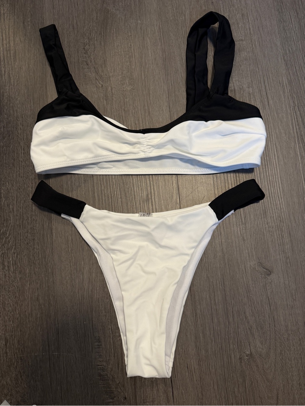 🩵 Black & White Color Block Bikini Set | Size Small | NWOT